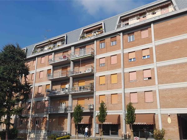 Sassuolo Centro: Appartamento 4 locali completamente ristrutturato.