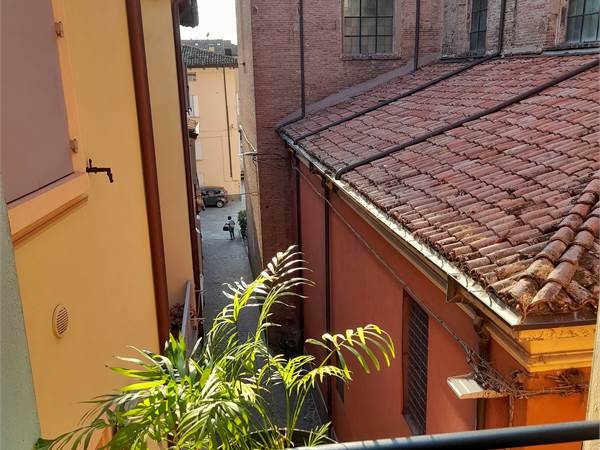 Sassuolo Centro Storico: splendido bilocale in palazzo storico.