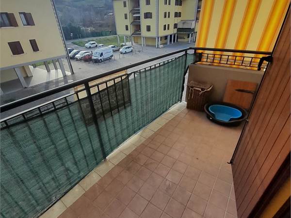 Casalgrande: bilocale arredato in ottime condizioni